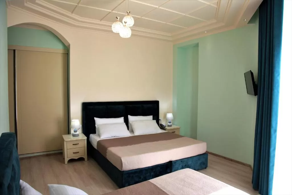 Veliera - STD TRPL room 3.jpg